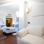 Logonovo 3*
