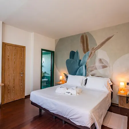 Отель Logonovo Лидо-дельи-Эстенси