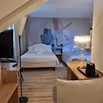 Logonovo Hotel