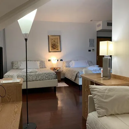 Hotel Logonovo 3*