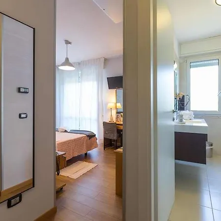 Hotel Logonovo 3*