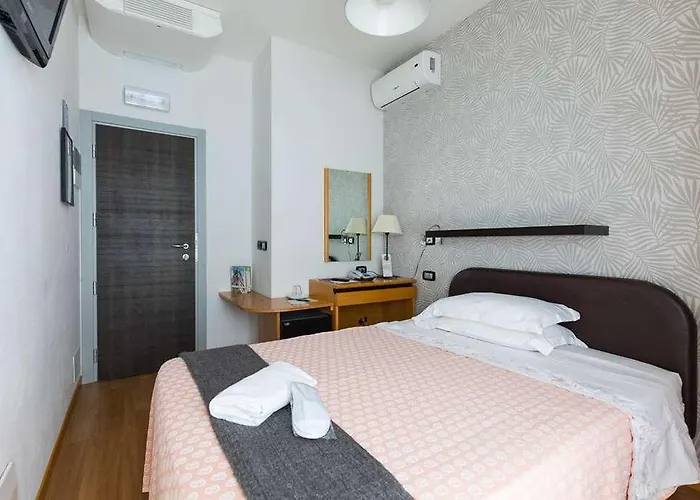 Logonovo Hotell Llido Degli Estensi