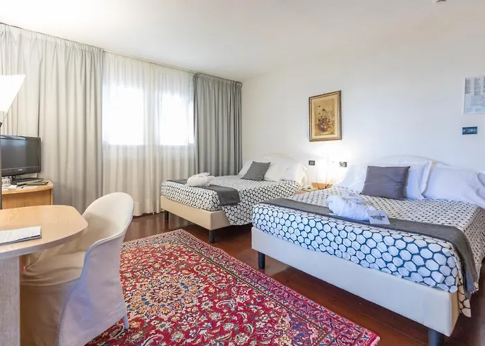 Logonovo Hotell Llido Degli Estensi